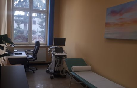 90676534_258472061856562_1916494869392523264_n